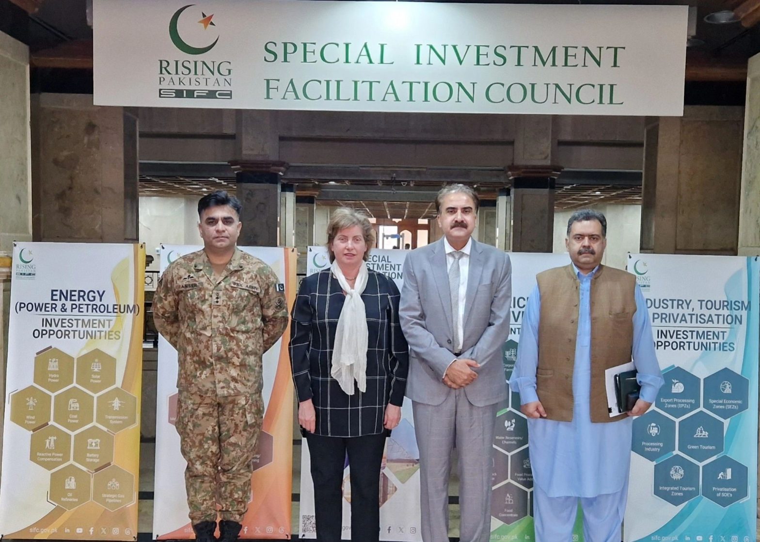Rosie Glazebrook, Chief Executive of CWEIC visits Pakistan Special Investment Facilitation Council