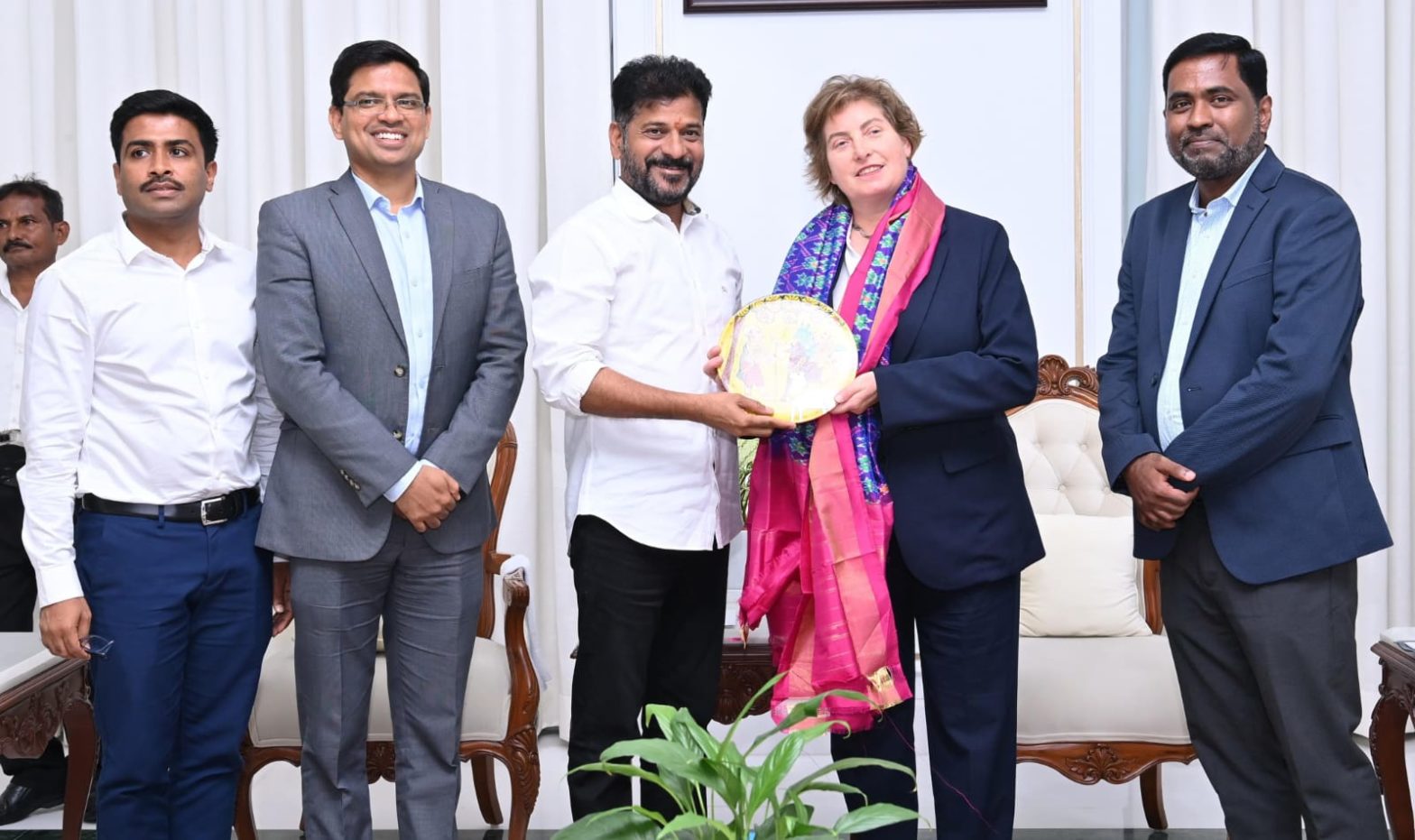 Rosie Glazebrook, CWEIC Chief Executive, Meets Telangana Chief Minister Sri A Revanth Reddy to Explore Strategic Partnership