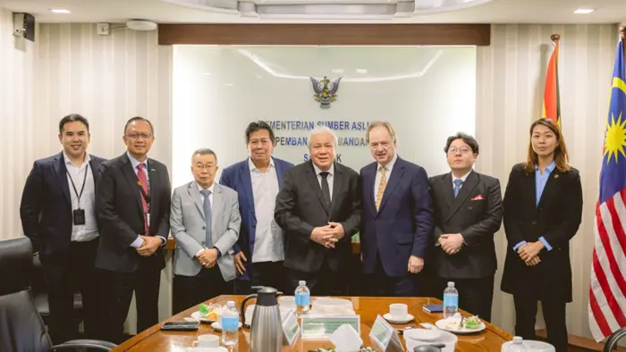 Lord Swire Visits Sarawak as InvestSarawak becomes a Strategic Partner of CWEIC